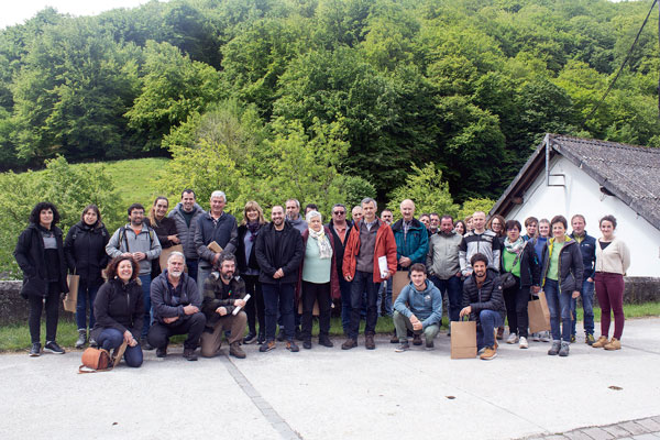 Irati Lau Ibarrak organiza un eductour para mostrar los recursos de Irati